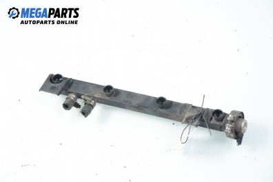 Fuel rail for BMW 3 (E36) 1.6, 100 hp, sedan, 1992