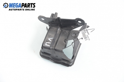 Steel bracket for Audi A8 (D3) 3.0, 220 hp automatic, 2004, position: front - left