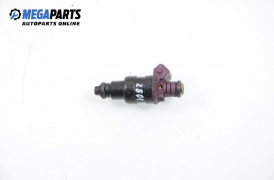 Gasoline fuel injector for Opel Omega B 2.0 16V, 136 hp, sedan, 1996