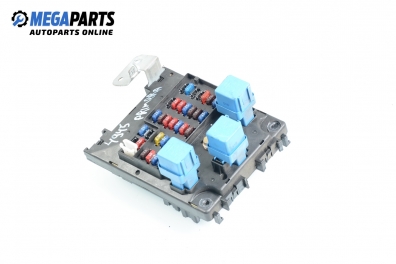 Fuse box for Nissan Primera (P11) 2.0 TD, 90 hp, station wagon, 1999