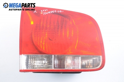 Inner tail light for Volkswagen Touareg 3.2, 220 hp automatic, 2006, position: left