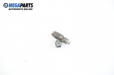 Duza benzină pentru Volkswagen Polo (6N/6N2) 1.6, 75 cp, 3 uși, 1999