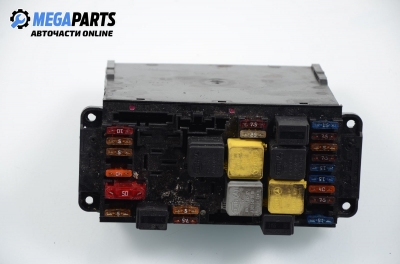 Fuse box for Mercedes-Benz CLK-Class 209 (C/A) (2002-2009) 2.7, coupe automatic