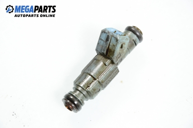 Gasoline fuel injector for Volvo S70/V70 2.3 T5, 250 hp, station wagon automatic, 2000 № Bosch 0 280 155 830 / 9186060