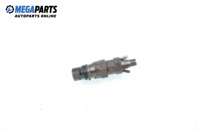 Diesel fuel injector for Volkswagen Passat (B3) 1.6 TD, 80 hp, station wagon, 1992