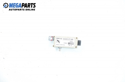 Amplificator antenă pentru BMW X5 (E53) 4.4, 286 cp automat, 2002 № BMW AG 65.26-8 377 658