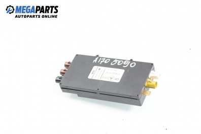 Amplificator antenă pentru Mercedes-Benz A-Class W169 1.7, 116 cp, 5 uși automat, 2006 № A169 820 00 89