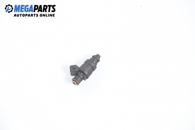 Benzineinspritzdüse für Audi A4 (B5) 2.4, 165 hp, sedan automatik, 1998