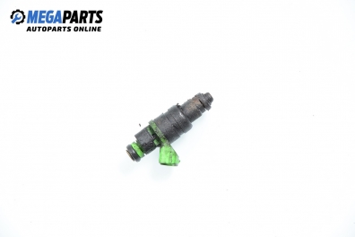 Benzineinspritzdüse für Volkswagen Passat (B5; B5.5) 2.0, 115 hp, sedan automatik, 2001