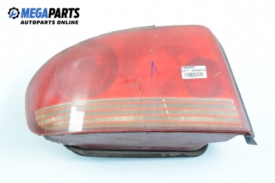 Tail light for Hyundai Sonata IV 2.0 16V, 131 hp, sedan, 2004, position: left