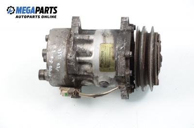 Kompressor klimaanlage für Volkswagen Passat 1.8, 90 hp, combi, 1992 № SD-709