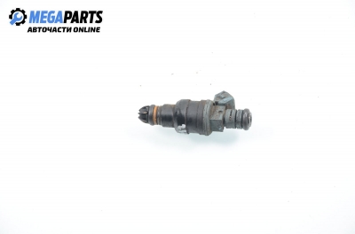 Gasoline fuel injector for BMW 3 (E30) 1.8, 115 hp, station wagon, 1989
