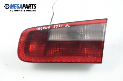 Innere bremsleuchte für Renault Laguna II (X74) 2.2 dCi, 150 hp, hecktür, 2003, position: rechts