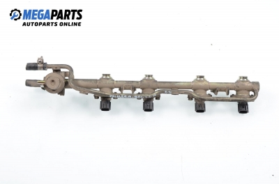 Fuel rail with injectors for Nissan Primera 1.6, 102 hp, hatchback, 1995