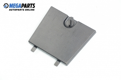 Capac de plastic pentru Audi A8 (D2) 3.3 TDI Quattro, 224 cp, sedan automat, 2000