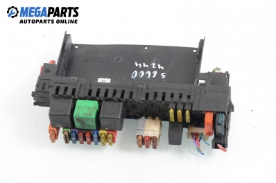 Fuse box for Mercedes-Benz S-Class W220, 2001
