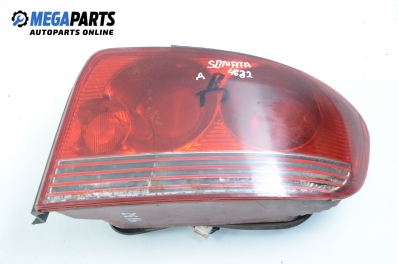 Tail light for Hyundai Sonata IV 2.0 16V, 131 hp, sedan, 2004, position: right № 92402-3D0