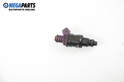 Gasoline fuel injector for Renault Twingo 1.2, 58 hp, 1997