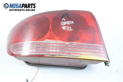 Tail light for Hyundai Sonata IV 2.0 16V, 131 hp, sedan, 2004, position: left