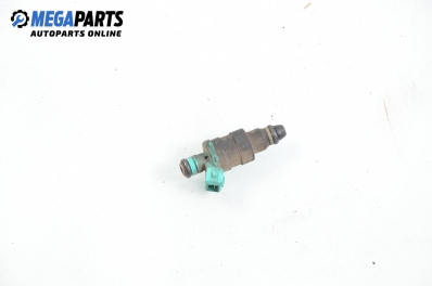 Gasoline fuel injector for Lancia Delta 1.8 i.e., 103 hp, 5 doors, 1995