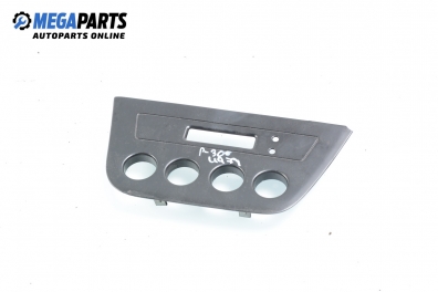 Plastic interior pentru Peugeot 306 1.6, 89 cp, hatchback, 3 uși, 1994