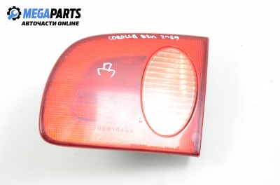 Inner tail light for Toyota Corolla 1.6 16V VVT-i, 110 hp, sedan, 2002, position: right
