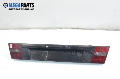 Tail lights for Lancia Delta 1.9 TD, 90 hp, 5 doors, 1996, position: middle