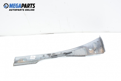 Capac sub ștergătoare pentru BMW 5 (E34) 2.4 td, 115 cp, sedan automat, 1991, poziție: stânga
