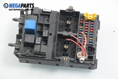 Fuse box for Jeep Grand Cherokee (WJ) 3.1 TD, 140 hp automatic, 2001