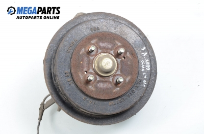 Knuckle hub for Honda Civic 1.4, 75 hp, hatchback, 5 doors, 2001, position: rear - right