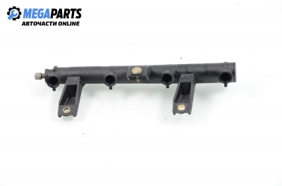 Fuel rail for Peugeot 206 1.4, 75 hp, hatchback, 3 doors, 2003