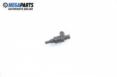 Duza benzină pentru BMW 3 (E46) 2.2, 170 cp, sedan automat, 2004 № 1 427 240
