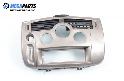 Central console for Renault Scenic 1.9 dCi, 120 hp, 2003