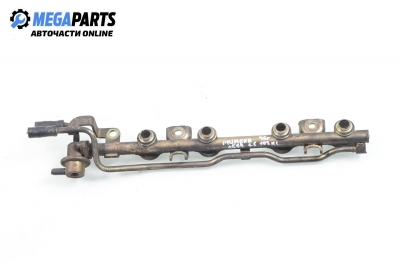 Fuel rail for Nissan Primera (P11) (1995-2002) 1.6, sedan