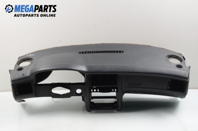 Tablou de bord pentru Audi 80 (B4) 2.0 16V, 140 cp, combi, 1993