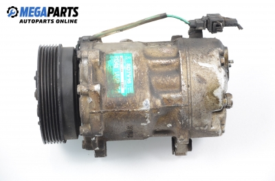 Kompressor klimaanlage für Volkswagen Golf IV 1.4 16V, 75 hp, 5 türen, 1999 № 1J0 820 803 A