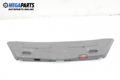 Capac plastic portbagaj for BMW 7 (E65) 3.5, 272 hp automatic, 2002, position: din spate