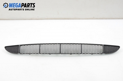 Bumper grill for Ford Focus 1.6 16V, 100 hp, hatchback, 5 doors, 1999, position: front