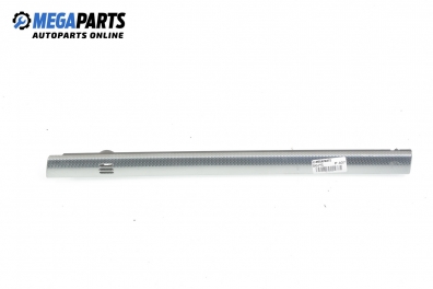 Material profilat interior pentru Peugeot 407 2.0 HDi, 136 cp, sedan, 2006