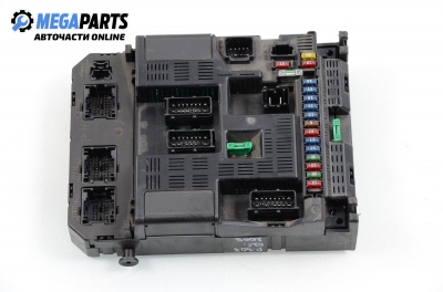 Fuse box for Peugeot 307 2.0 HDI, 107 hp, 3 doors, 2002 № 9644098180