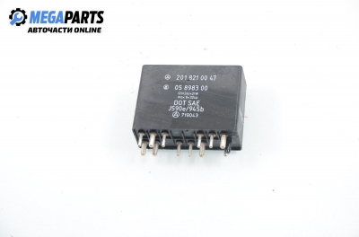 Releu semnalizatoare for Mercedes-Benz 190 (W201) 2.0, 116 hp, 1992 № 201 821 00 47