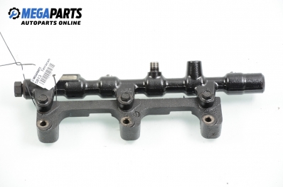 Fuel rail for Hyundai Terracan 2.9 CRDi 4WD, 150 hp, 2003