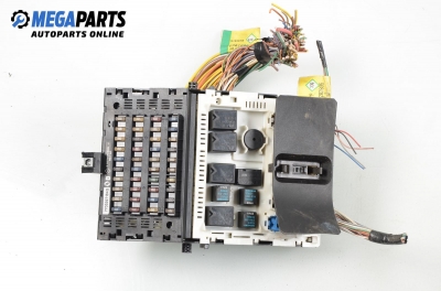 Fuse box for Renault Megane 1.6, 90 hp, hatchback, 5 doors, 1996