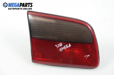 Inner tail light for Opel Omega B 2.0 16V, 136 hp, sedan, 1996, position: left