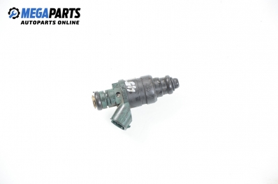 Gasoline fuel injector for Volkswagen Golf IV 1.6, 102 hp automatic, 1999