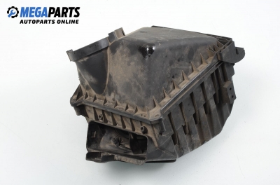 Filtergehäuse für Audi A4 (B6) 2.5 TDI, 155 hp, combi, 2002