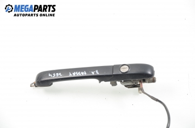 Outer handle for Volkswagen Passat (B4) 2.0, 115 hp, sedan automatic, 1994, position: front - left