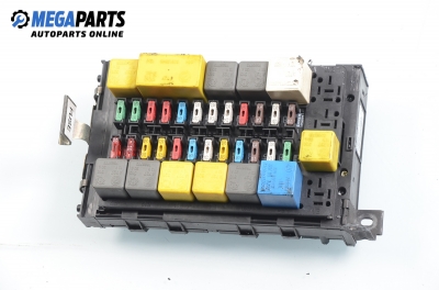 Fuse box for Lancia Delta 1.9 TD, 90 hp, 5 doors, 1996