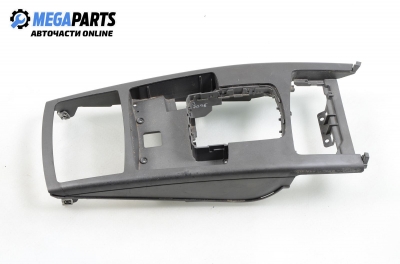 Consola centrală for Audi A6 Sedan C6 (05.2004 - 03.2011)