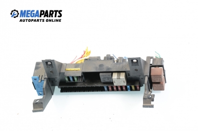Fuse box for Renault Clio I 1.2, 54 hp, 3 doors, 1995